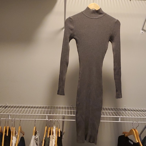 Grey ribbed midi length sweater dress - Picture 1 of 3